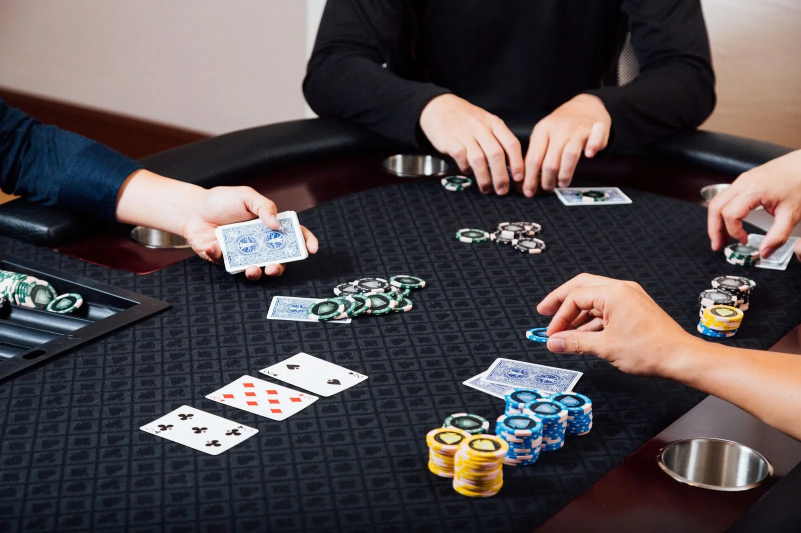 初心者必見】初めてのアミューズメントカジノ選び | POKER PICKS